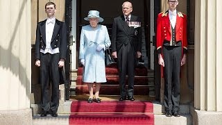 Britain is in "sombre national mood" says Queen Elizabeth