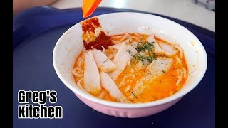 Food to Try in Singapore - Sungei Road Laksa