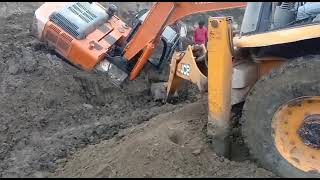 Jcb helping Tata Hitachi - P1 Gulbarga