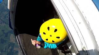 Becoming a skydiver | Spinning out of control | Freefall course demonstration