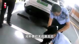 男子在女厕偷拍被发现后逃跑，躲后备厢4小时险窒息,民警先救再抓