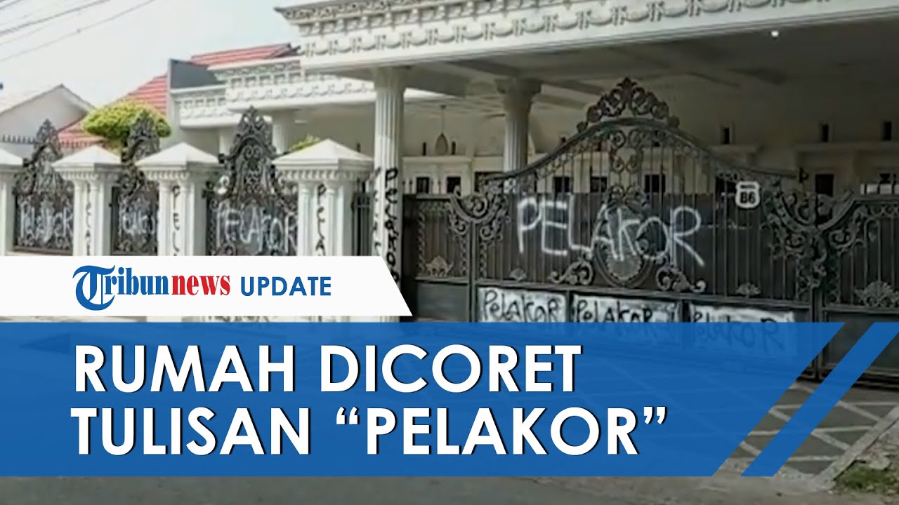 Video Viral Rumah Mewah Di Palembang Dicoret Tulisan Pelakor, Ketua RT ...