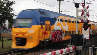 Spoorwegovergang Station Deurne | Dutch Levelcrossing