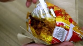New Mexico: Anthony Bourdain tries a Frito Pie (Parts Unknown)