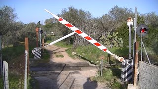 Spoorwegovergang Sorso (I) // Railroad crossing // Passaggio a livello