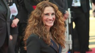 Cannes: Julia Roberts all smiles on the red carpet | AFP
