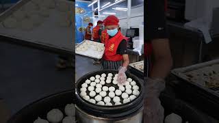 Trending FRIED SIOPAO in chinatown binondo #pinoystreetfood #friedsiopao