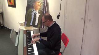 Paolo Avanzi plays piano impro in Galleria Quadrifoglio (Rho-Milano)