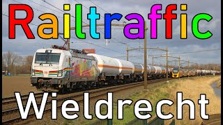 Railtraffic in Wieldrecht! Wind 'n freights! [4K]