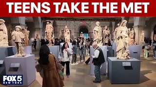 Teens explore the Metropolitan Museum of Art for free