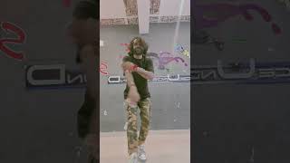 Tum Per Hum hai Atke Yaara Dance Video #salmankhan #kajol #viral #trending #shortvideo #bollywood