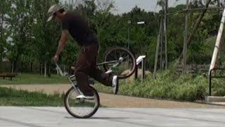 カールクルーザーtoバックワーズヒッチハイカーtoバックワーズカールクルーザー【BMX FLATLAND】