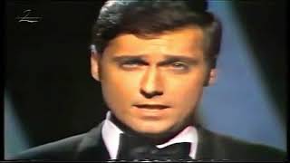 Jack Jones sings Free Again live 1968