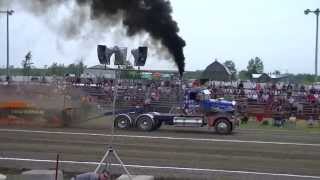 Casselman Truck Pull 2013