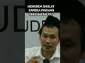 Pakaian Terkena Najis, Sebaik Shalatnya Ditunda atau?