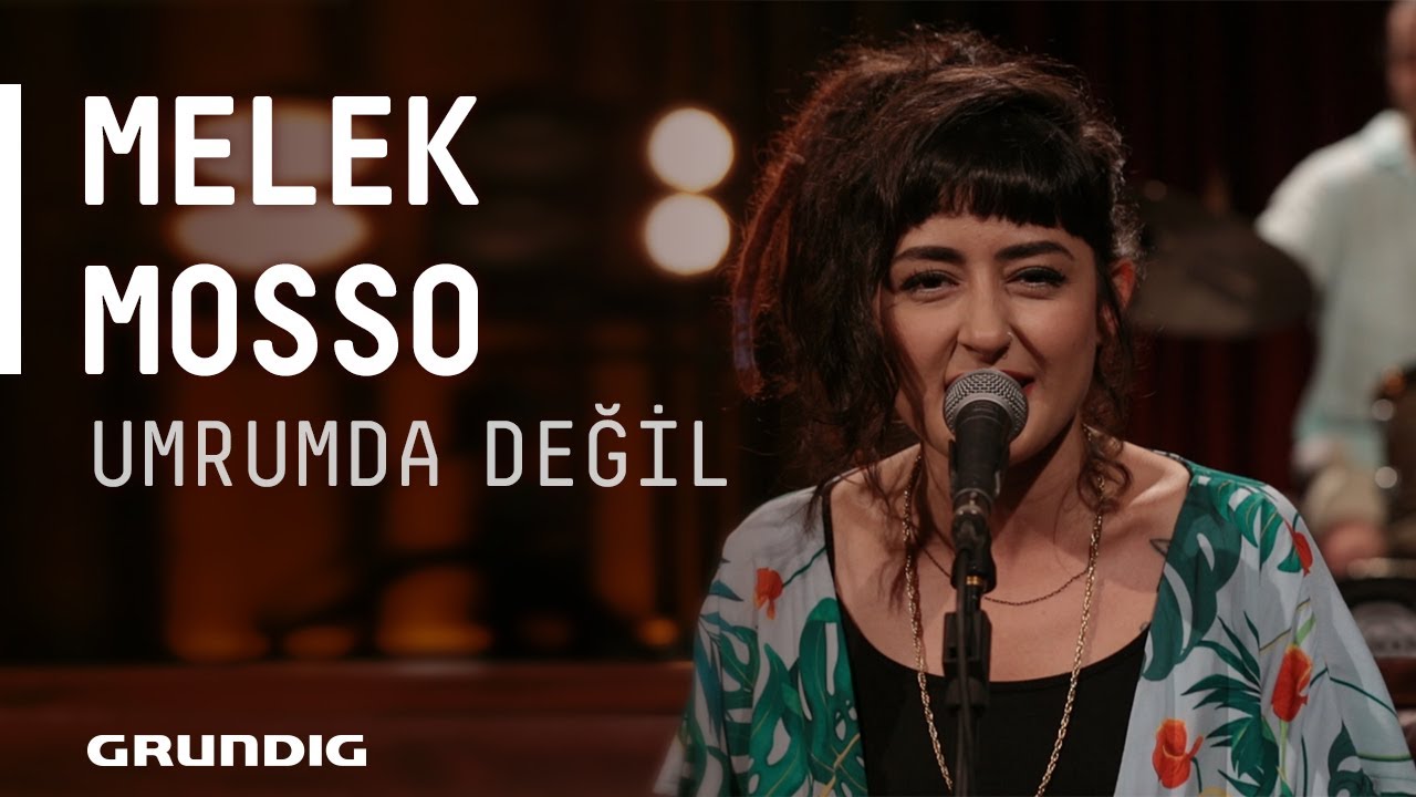 Melek Mosso - Umrumda Değil @Akustikhane - YouTube