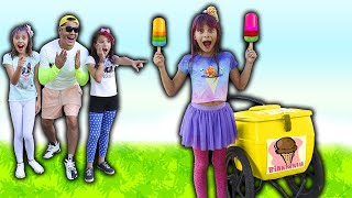 BIANKINHA FINGE BRINCAR DE VENDER SORVETE 5 - Biankinha Pretend Play Selling Ice Cream