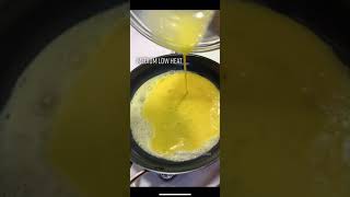 SCRAMBLED EGGS-how to cook perfect fluffy scrambled eggs