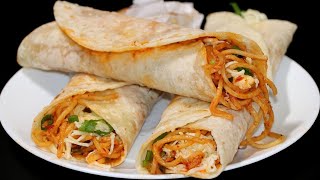 Street Style Spicy Noodles Shezwan cheese Frankie | चमचमीत नूडलस शेजवान चीझ फ्रँकी | Vidula'srecipes