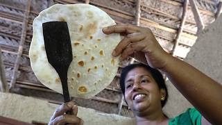 Village Breakfast Recipe ❤ Soft Thin Roti with Fresh Tuna Coconut Salad, Boiled Eggs and Black Tea