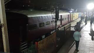 CRS Special heads to KR via DR from CSMT