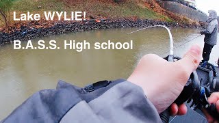 MY FIRST TIME FISHING LAKE WYLIE!!! || HIGH SCHOOL TOURNAMENT PRACTICE