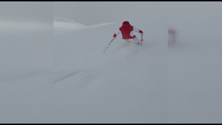 Watch how people play with snow at Changbai Mountain