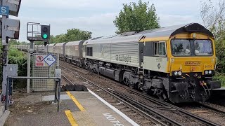 Ex Euro Now GBRF BR Railfreight Livery Class 66 (66793) Passing Through Greenhithe Station 30/8/2024