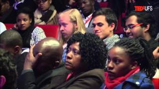 Three men and an elephant | Pieter Geldenhuys | TEDxUFS