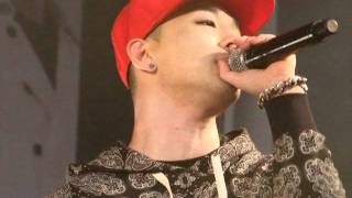 110625 LG optimusbig bigbang mini concert - love song (TAEYANG ver. fan cam)