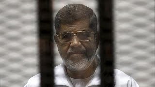 إحالة أوراق ستة متهين في قضية "التخابر مع قطر" إلى المفتى.. وإرجاء الحكم على مرسي وأخرين إلى 18…