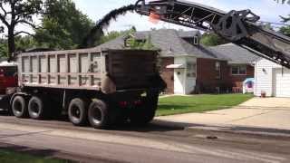 Peter Baker: Grinding the road with a Wirtgen W210 i part 2