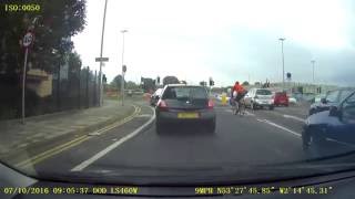 Another Queue Jumping Moron - Megane EA06 YAV