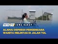 Viral! Pengendara Motor Wanita Berkendara di Jalan Tol