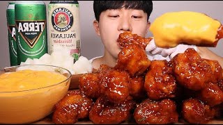 ASMR MUKBANG SPICY FRIED CHICKEN Cheddar Cheese Sauce EATING SHOW