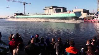 GPTV: Spectaculaire tewaterlating van 136 meter lang schip