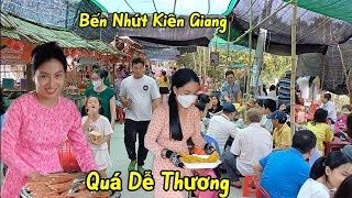 Gặp Cô gái bán Bánh Xèo Quá trời dễ thương tại Chợ Quê Bến Nhứt  - Kiên Giang