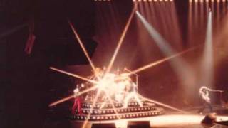 Queen Live - A Slide Show for the 40th Anniversary