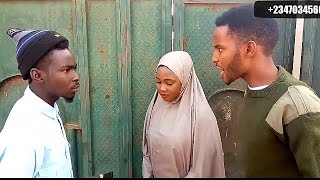 Funny Video, Kalli Yadda Wani Mutum Yanemi Mayan SOJA