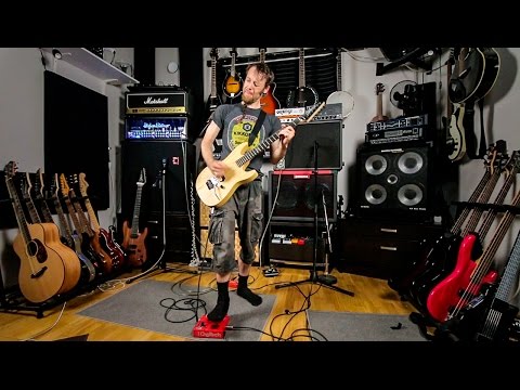 A MASSIVE guitar sound! A MASSIVE guitar sound!