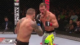 Highlights: Gray Maynard vs. Ross Pearson