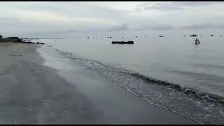 Ngeri pemandangan di pantai musim hujan @...