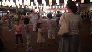 ２０１５　お竹さん盆踊り　　花笠音頭　　善徳寺境内