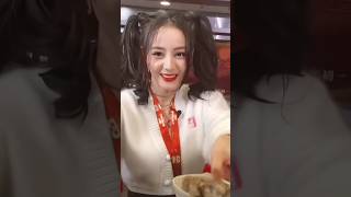 #迪丽热巴 对视和笑的那一刻像极了爱情 #dilraba #dilrabadilmurat