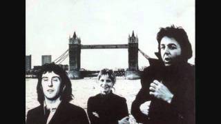 Paul McCartney \u0026 Wings - I'm Carrying (audio only)