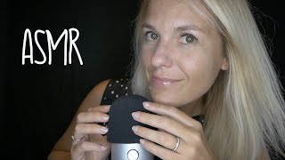 ASMR FR 🤤 scratching + brushing + chuchotement = plein de frissons