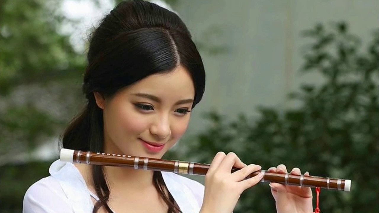 'A Flute Girl' Most Beautiful Chinese Flute Music "Endless Love" - YouTube