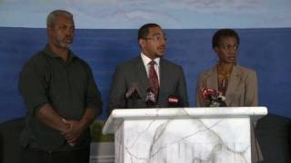 Parents suing university over band death