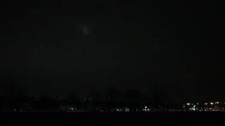 Watch very closely...Three mysterious white lights circling the sky- London Streatham