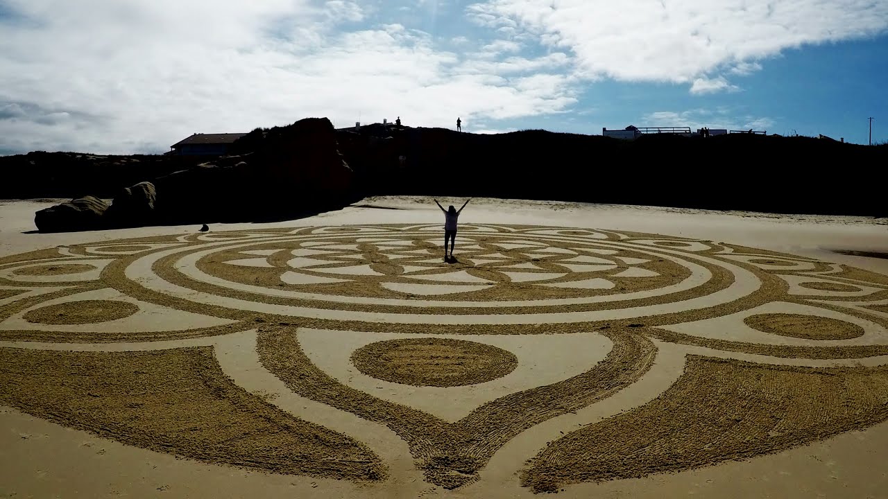 Mandala Beach Sand Artist Timelapse Baleal Peniche Portugal Youtube